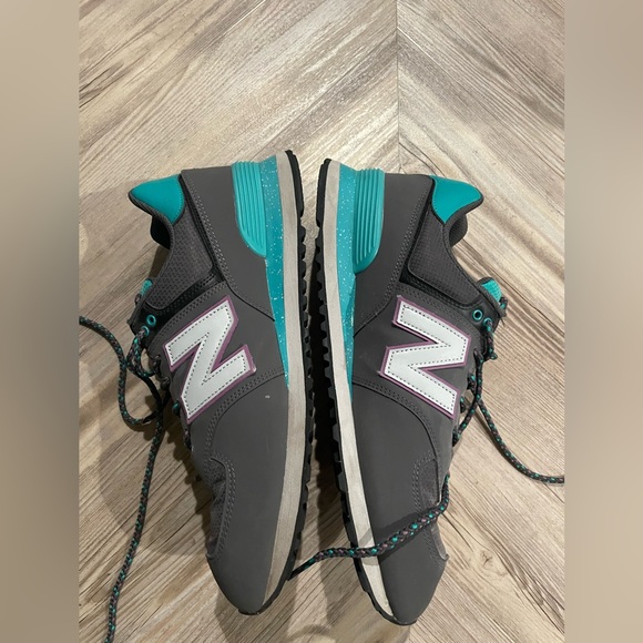 New Balance 574 - Picture 3 of 7